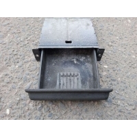 Пепельница Mercedes 207 1993