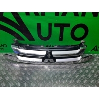 решетка радиатора MITSUBISHI OUTLANDER 3 рестайлинг 2 2015-2018 7450A967, 7450a992, 2