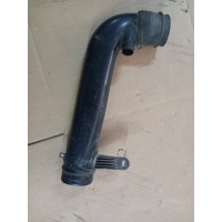 Патрубок воздухозаборника Skoda Superb лифтбек 2 2012 1K0129654AP