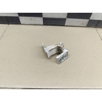 Петля двери VW Jetta 2011> 8K0831401H