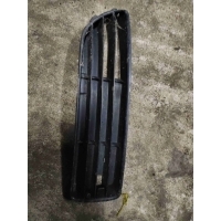 Заглушка (решетка) в бампер Audi A4 B5(1994-2001) 1998 8D0807346