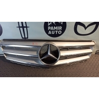Решетка радиатора Mercedes C/W204 2006-2015 A2048800023