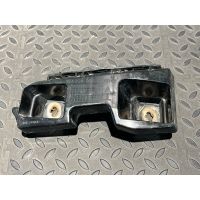 Кронштейн бампера Mercedes C/W204 2006-2015 A2048851465