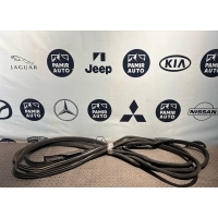 Уплотнитель двери Mercedes C/W204 2006-2015 A2046970351, A2047400678