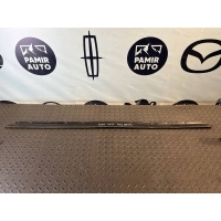 Уплотнитель двери передний Mercedes M/W164 2005-2011 A1646904862