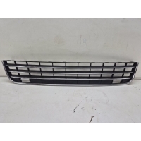Решетка бампера Volkswagen Touareg 2 NF 7P6853677A