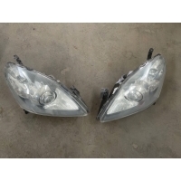 Opel zafira b ксенон правая европа 13252471 0301214282