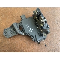 Замок двери передней правой Volkswagen Passat B5 2000