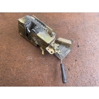 Замок двери передней правой Volkswagen Transporter T4 1994 702837016C