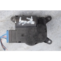 Моторчик заслонки печки Audi Q7 4L 2008 3093694