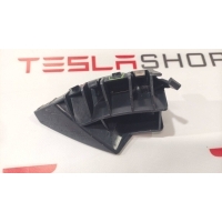 Кронштейн крепления крыла Tesla Model S 2016 109549500A,1095496-00-A
