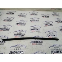 уплотнитель стекла двери Audi Q5 2011 8R0837480B