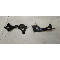крепление ( кронштейн ) крыла Volkswagen Passat B5 1998 3B0821237,3B0821238
