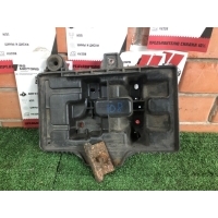 Подставка под аккумулятор Kia Sportage 4 37150D3500