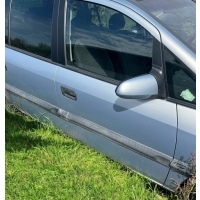 Opel zafira а стекло двери правой передняя