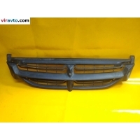 Решетка радиатора Dodge Caravan 3 поколение (1995-2001) 1999 04576955