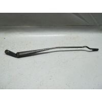 Щеткодержатель (поводок стеклоочистителя, дворник) Volkswagen Golf 3 поколение (1991-1998) 1997 1H1955410A