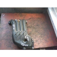 Коллектор впускной Volkswagen Golf - 4 поколение (1997-2006) 1999 038129713H