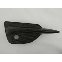 Заглушка (решетка) в бампер передний Nissan Qashqai 2 restailing 2018 62257HV10B