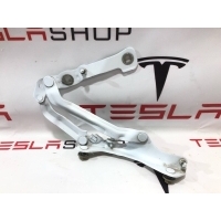 Петля крышки багажника Tesla Model 3 2022 1667398-00-B
