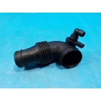 Патрубок воздушного фильтра VOLKSWAGEN Touareg 2002-2010 7L6129534