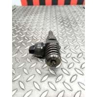 Форсунка Volkswagen Golf 2005 038130073AG