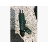 Форсунка Toyota Yaris 2001 2325021020