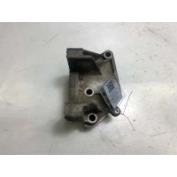 Кронштейн двигателя Opel Movano 1 2002 7700312867