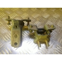 Петля двери Colt 6 (02-12) зад L б/у (арт. MR599601)