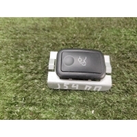 кнопка открывания багажника Mercedes-Benz C-класс 2010 2048707051