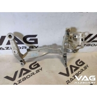Кронштейн Audi Q7 4L 2006 7L0616879