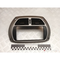 Рамка под магнитолу Toyota RAV4 2 (XA20) 2003 4556432030,4556442030,5541042090,5542142090,55421190H1,5541042080,55421190H0,554214208
