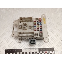 Блок предохранителей Toyota RAV4 2 (XA20) 2003 8273142010