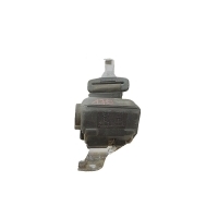 Полоса безопасности заднего центральная audi 80 b4 1991-1996r 8a9857713a