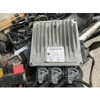 Блок управления двигателем Renault Clio 2 поколение 2002 8200212351