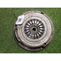 Корзина сцепления Volkswagen Golf 6 2009 03C141025D, 030105271D