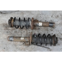 амортизатор передний правый Volkswagen Jetta 6 2013 5C0413031Q