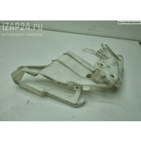 Кронштейн крепления Перед. Прав. Volkswagen Passat B6 2006 3c0837868b