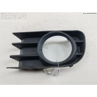 Рамка фары противотуманной левой Renault Megane II (2002-2008) 2004 8200115117