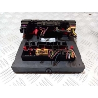 Блок предохранителей Volkswagen Jetta 5 2006 3C0937049D