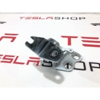 Петля двери Tesla Model 3 2022 1101034-00-F