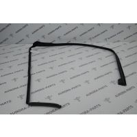 Уплотнитель передней двери (верхний, на двери) RH Land Rover Range Rover Sport L494 2013 LR054335