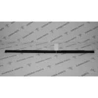 Молдинг, бархотка задней двери RH Land Rover Range Rover Sport L494 2013 LR076057