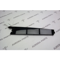 Накладка вертикальная задней двери (стойка B) RH Land Rover Range Rover Sport L494 2013 LR065353