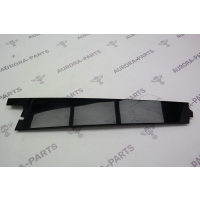 Накладка вертикальная задней двери (стойка B) RH Land Rover Range Rover Sport L494 2013 LR065353