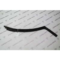 Уплотнитель задней двери (нижний, на двери) LH Land Rover Range Rover Sport L494 2013 LR076569