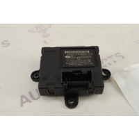 Блок комфорта задней двери LH=RH Land Rover Range Rover 30DDTX L405 2012 LR072198