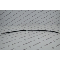 Молдинг рамки передней двери (верхний) RH Land Rover Discovery Sport L550 2014 LR058479
