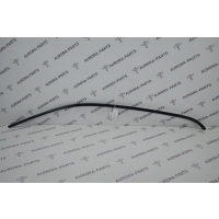 Молдинг рамки передней двери (верхний) RH Land Rover Discovery Sport L550 2014 LR058479