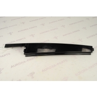 Накладка вертикальная задней двери (стойка B) RH Land Rover Discovery Sport L550 2014 LR058489